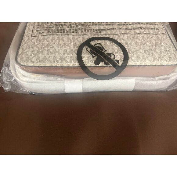 Michael Kors Ginny MK Logo Crossbody Shoulder Bag White Jet Set Item - Picture 5 of 9